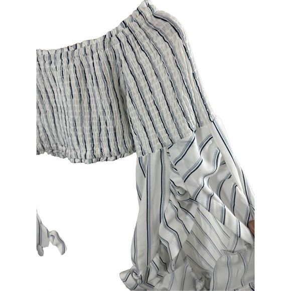 NWOT Hot & Delicious White and Blue Strip Ruffle Long Sleeve Off Shoulder Crop B - Picture 5 of 10